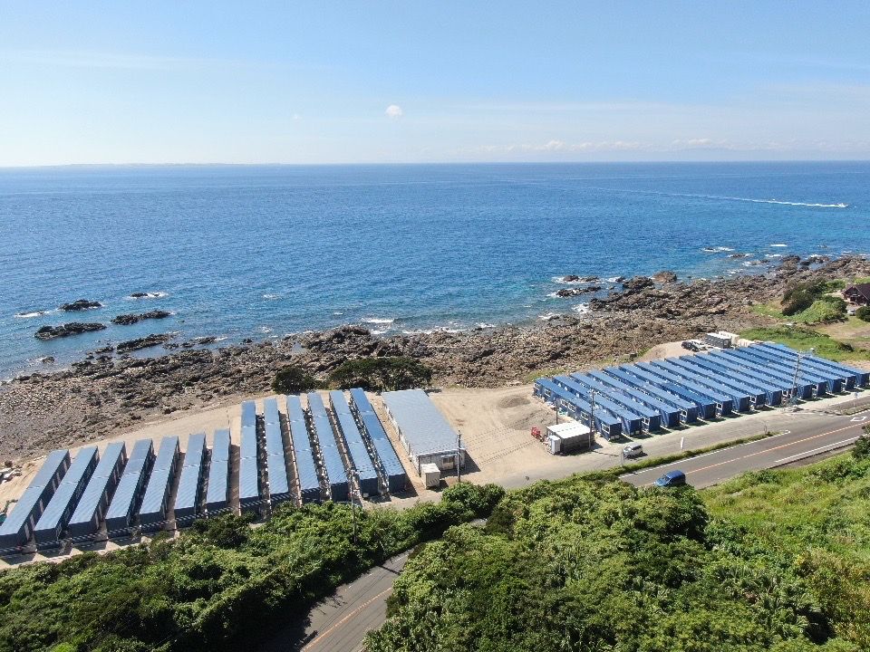 海沿いに建つ住吉ビレッジ種子島の全景